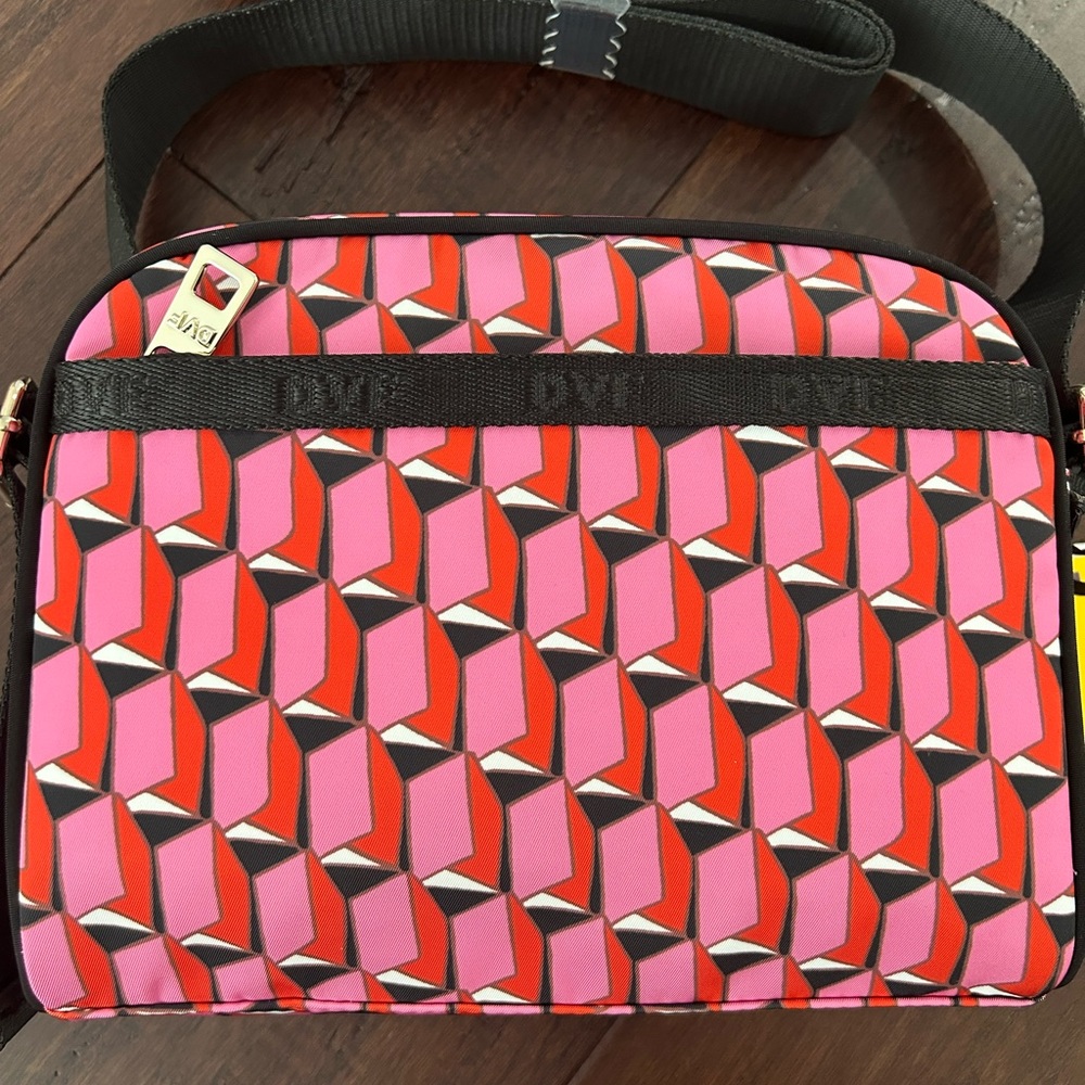 DVF Camera bag for Target - Picture 4 of 4
